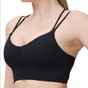 Black padded sport bra